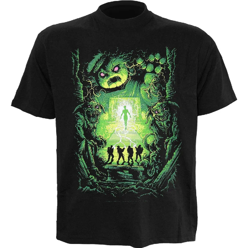 men's bold logo t-shirts -GHOSTBUSTERS - DAN MUMFORD - Front Print T-Shirt Black