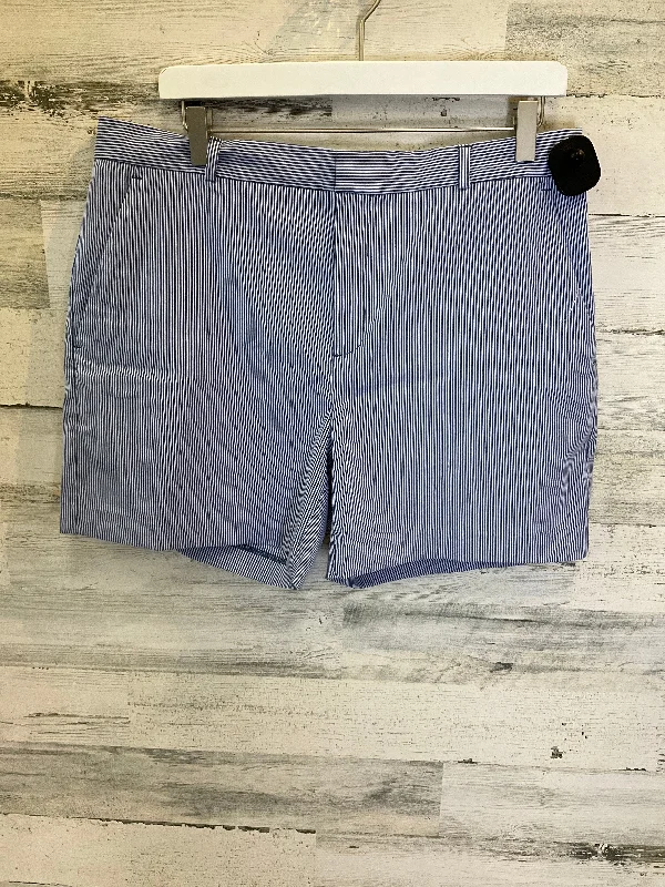 men's athletic-fit shorts -Blue & White Shorts Banana Republic, Size 12