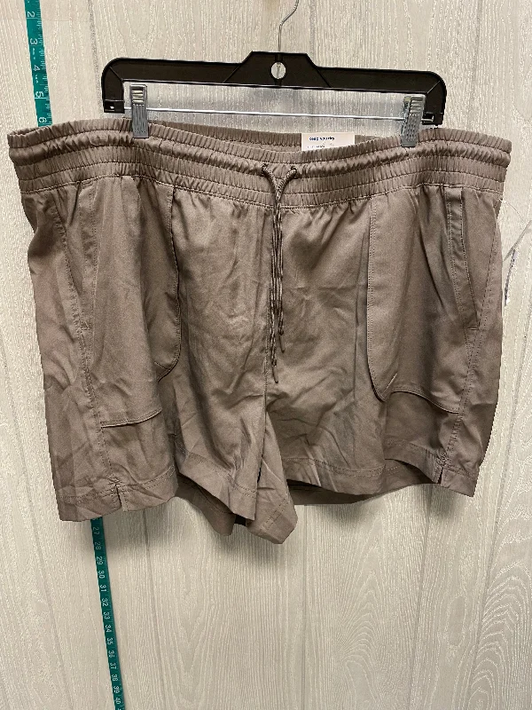 men's athletic wear shorts -Green Shorts Old Navy, Size 20