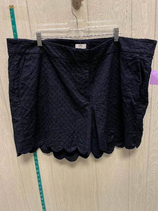 men's black shorts -Navy Shorts Crown And Ivy, Size 24