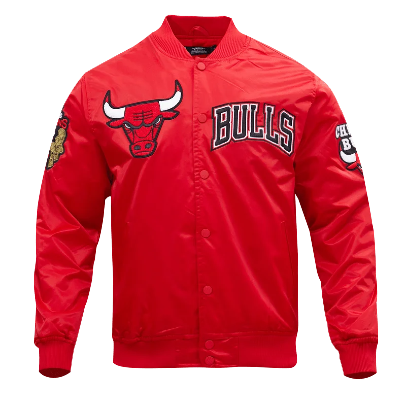 men's athletic fit jackets -NBA CHICAGO BULLS CHEST HIT MEN'S LOGO SATIN JACKET (RED)